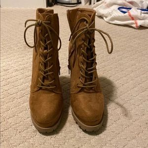 combat boots